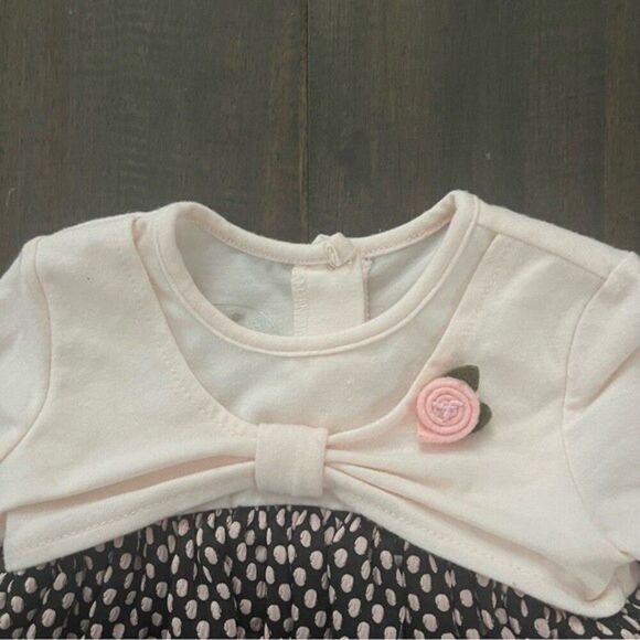 Pippa & Julie Polka Dot Bubble Bottom Top 0-3 mos - Picture 2 of 5